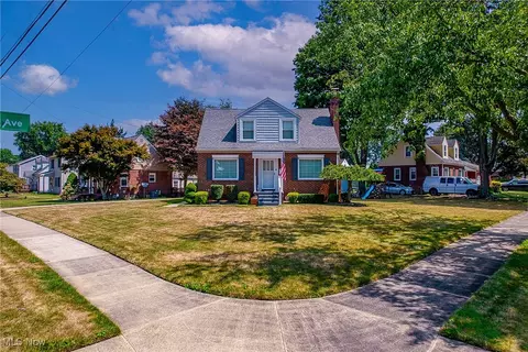 71 Woolf Ave, Akron, OH 44312 photo 2