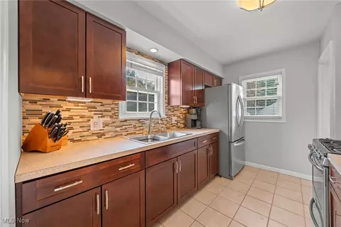 71 Woolf Ave, Akron, OH 44312 photo 34