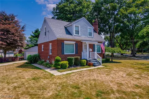 71 Woolf Ave, Akron, OH 44312 photo 4