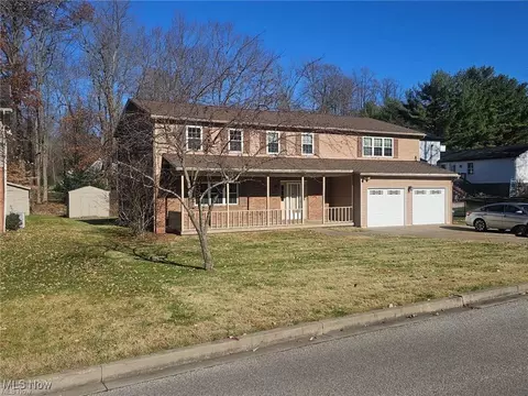 1023 51st St, Vienna, WV 26105
