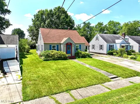 142 36th St NE, Canton, OH 44714 photo 3