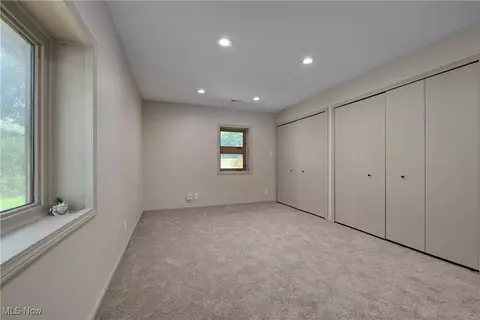 Bedroom - 433 Chestnut Rd, Seven Hills, OH 44131 photo 6 of 6