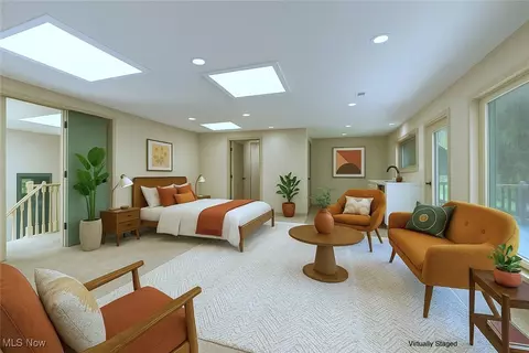 Bedroom - 433 Chestnut Rd, Seven Hills, OH 44131 photo 1 of 6