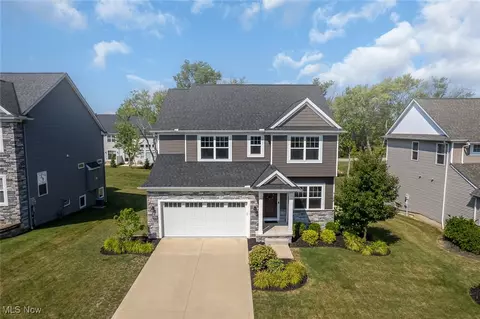 9370 Rockys Ct, Broadview Heights, OH 44147