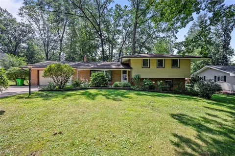 188 Timberlane Dr, Northfield, OH 44067