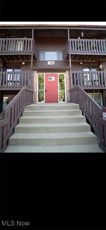4615 Oakhill Blvd #208, Lorain, OH 44053