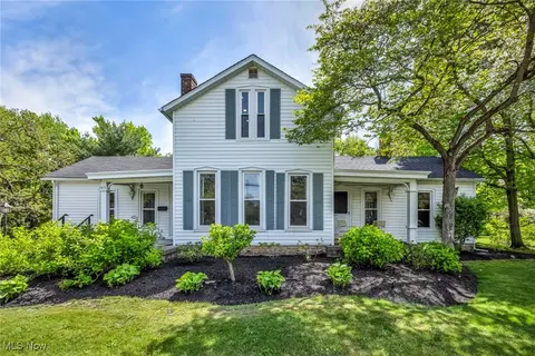 7435 Little Mountain Rd, Mentor, OH 44060