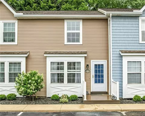 3342 Woodland Trl #C, Cortland, OH 44410