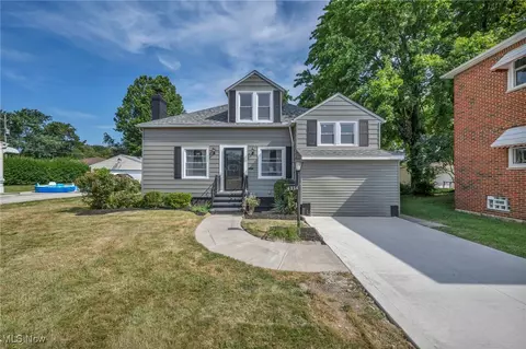 4214 Fruitland Dr, Parma, OH 44134