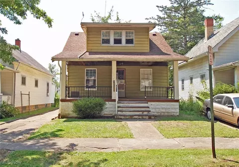 3282 W 127th St, Cleveland, OH 44111
