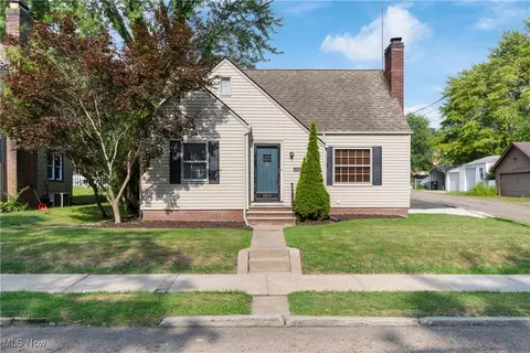 1819 Rowland Ave NE, Canton, OH 44705