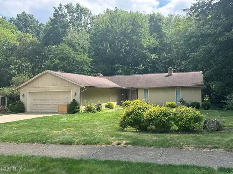 119 Briarwood Dr, Dalton, OH 44618