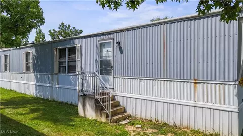 16 Terrace Dr, Ashland, OH 44805