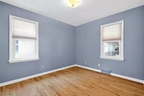 Bedroom - 1806 Empire Rd, Wickliffe, OH 44092 photo 6 of 7