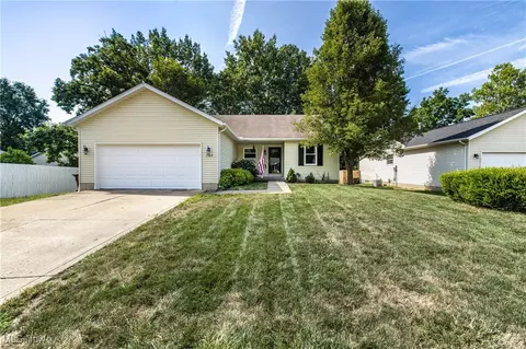 243 Forest Park Dr, Lagrange, OH 44050