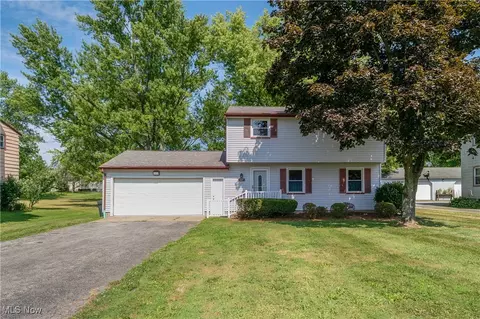 9897 Struthers Rd, New Middletown, OH 44442
