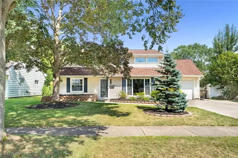 3412 Atterbury St, Cuyahoga Falls, OH 44221