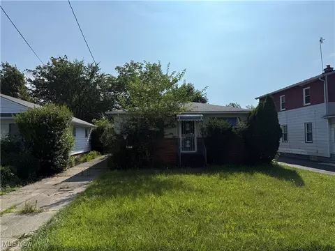 4581 E 174, Cleveland, OH 44128