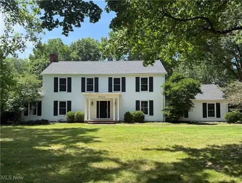 26 Cohasset Dr, Hudson, OH 44236
