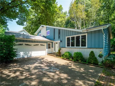 5655 Janet Blvd, Solon, OH 44139