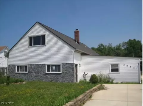 2045 Clague Rd, Westlake, OH 44145