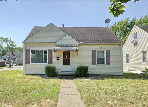 912 E Archwood Ave, Akron, OH 44306