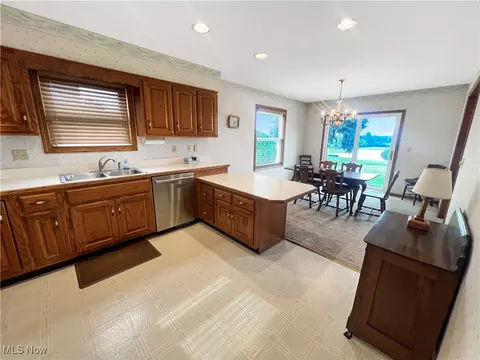 3801 Hull Rd, Huron, OH 44839 photo 2