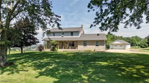 17198 Harrison Rd, Navarre, OH 44662