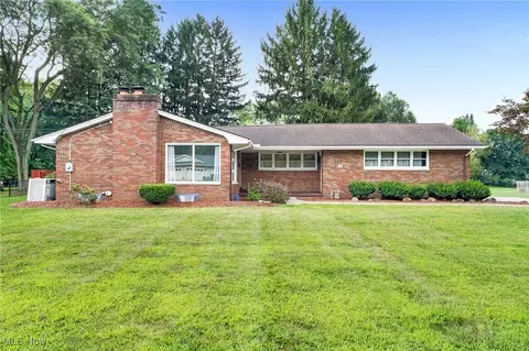 42 Orrlawn Dr, Tallmadge, OH 44278