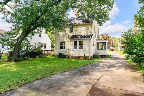 Exterior - 7719 Ackley Rd, Parma, OH 44129 photo 4 of 6