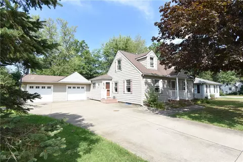 3011 Avondale Ave, Ashtabula, OH 44004 photo 4