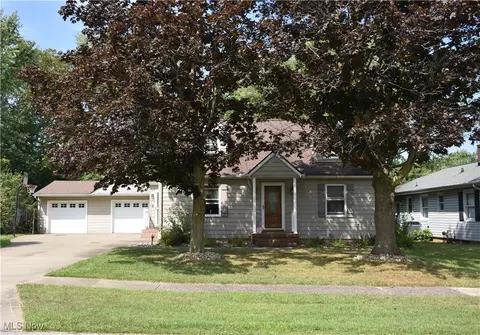 3011 Avondale Ave, Ashtabula, OH 44004 photo 2