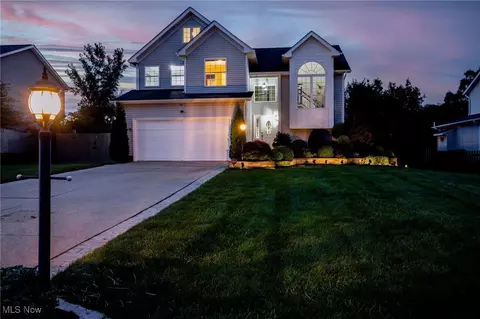 5183 Silver Maple Ln, Medina, OH 44256