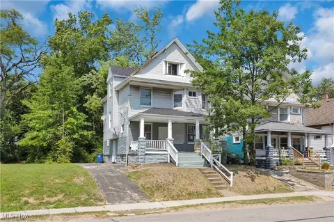 10515 Crestwood Ave, Cleveland, OH 44104