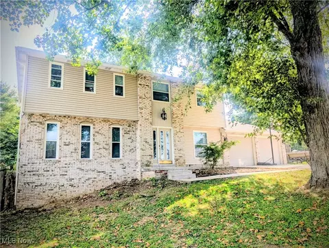 1200 55th St, Vienna, WV 26105