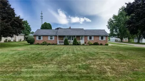 2653 Middletown St, Uniontown, OH 44685