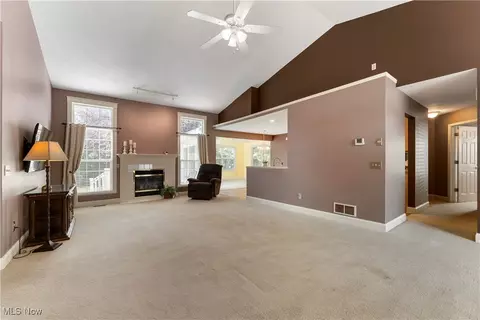 6621 Marelis Ave NE, Canton, OH 44721 photo 4