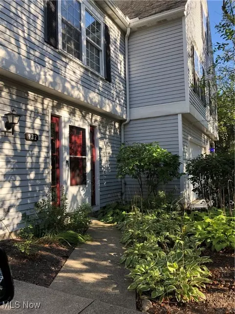 932 Bristol Ln, Streetsboro, OH 44241