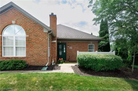 4475 Hunters Chase Ln, Wooster, OH 44691