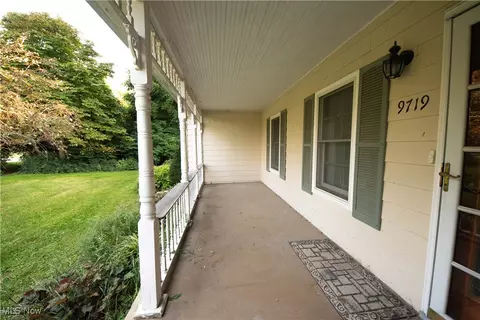 9719 Angling Rd, Wakeman, OH 44889 photo 4