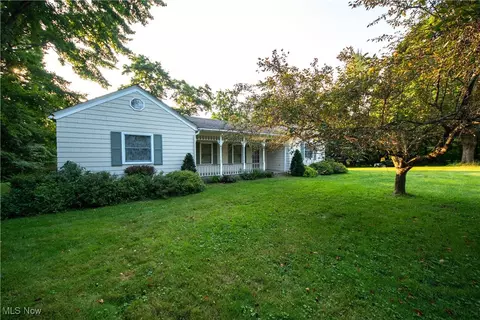 9719 Angling Rd, Wakeman, OH 44889 photo 2