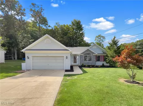 10310 Dayflower Dr, Twinsburg, OH 44087