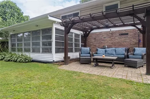 Exterior - 680 West St, Wadsworth, OH 44281 photo 8 of 10