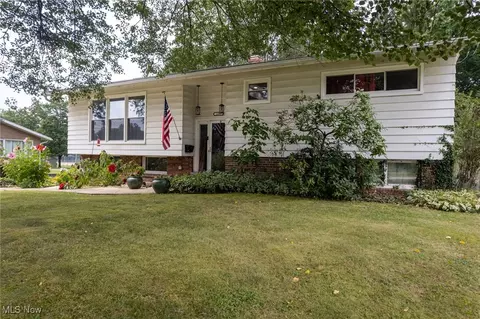 Exterior - 680 West St, Wadsworth, OH 44281 photo 3 of 10
