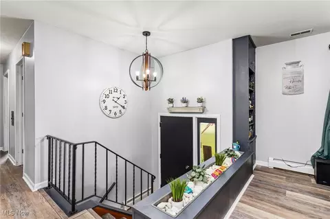 Entry Way - 680 West St, Wadsworth, OH 44281 photo 1 of 1