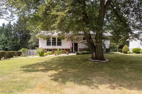 680 West St, Wadsworth, OH 44281