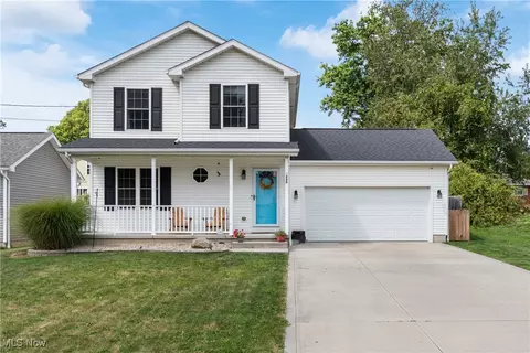 1880 Issaquah St, Cuyahoga Falls, OH 44221