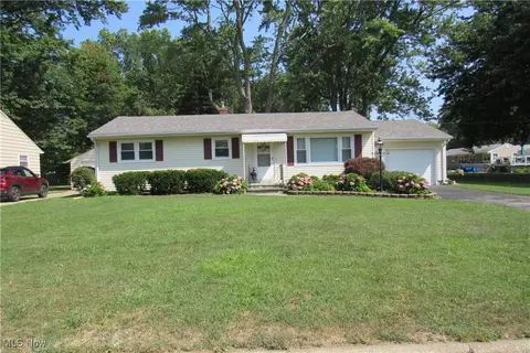2521 W 16th St, Ashtabula, OH 44004