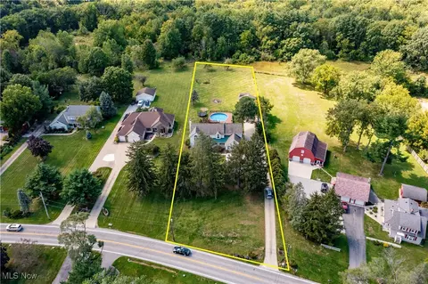 5960 Ford Rd, Elyria, OH 44035 photo 4