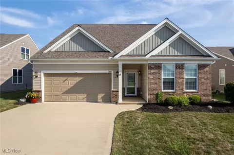 5443 Daintree Ln, Medina, OH 44256